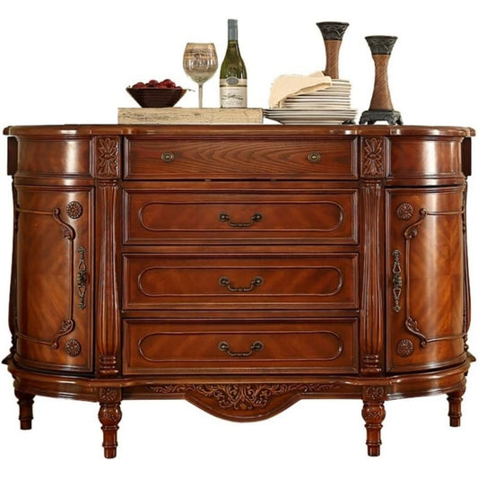 Eine Gestaltung in Braun kennzeichnet das Sideboard