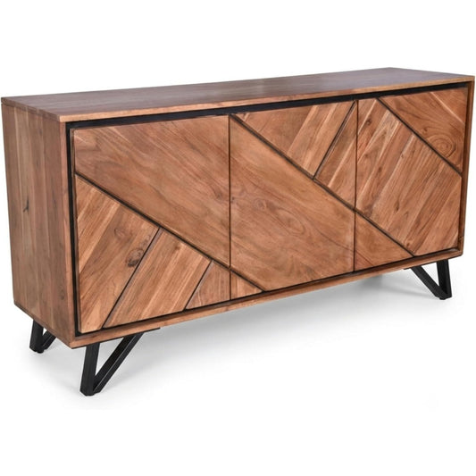 3 Tueren und sanft schliessende Fronten an dem Sideboard