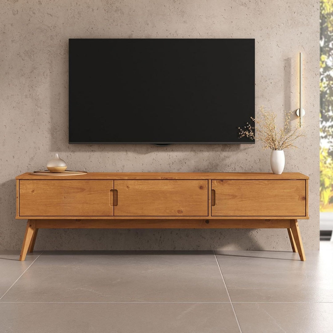Medienboard aus Massivholz